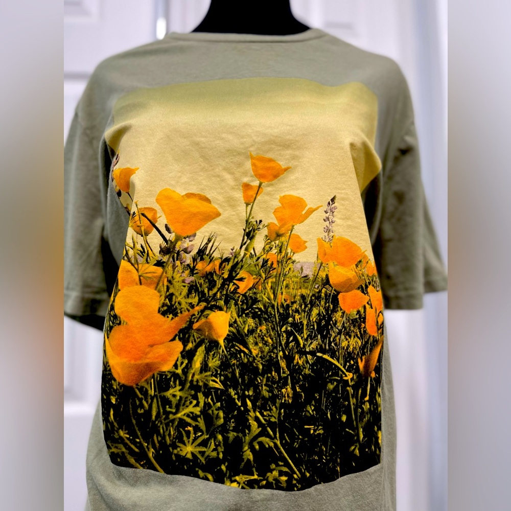 Old navy T-shirt for men